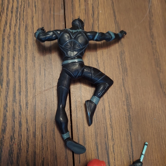 6" 4 Rubber Action Marvel Action Figures (Hulk, Captain America, Black  GR31017C - Picture 10 of 11